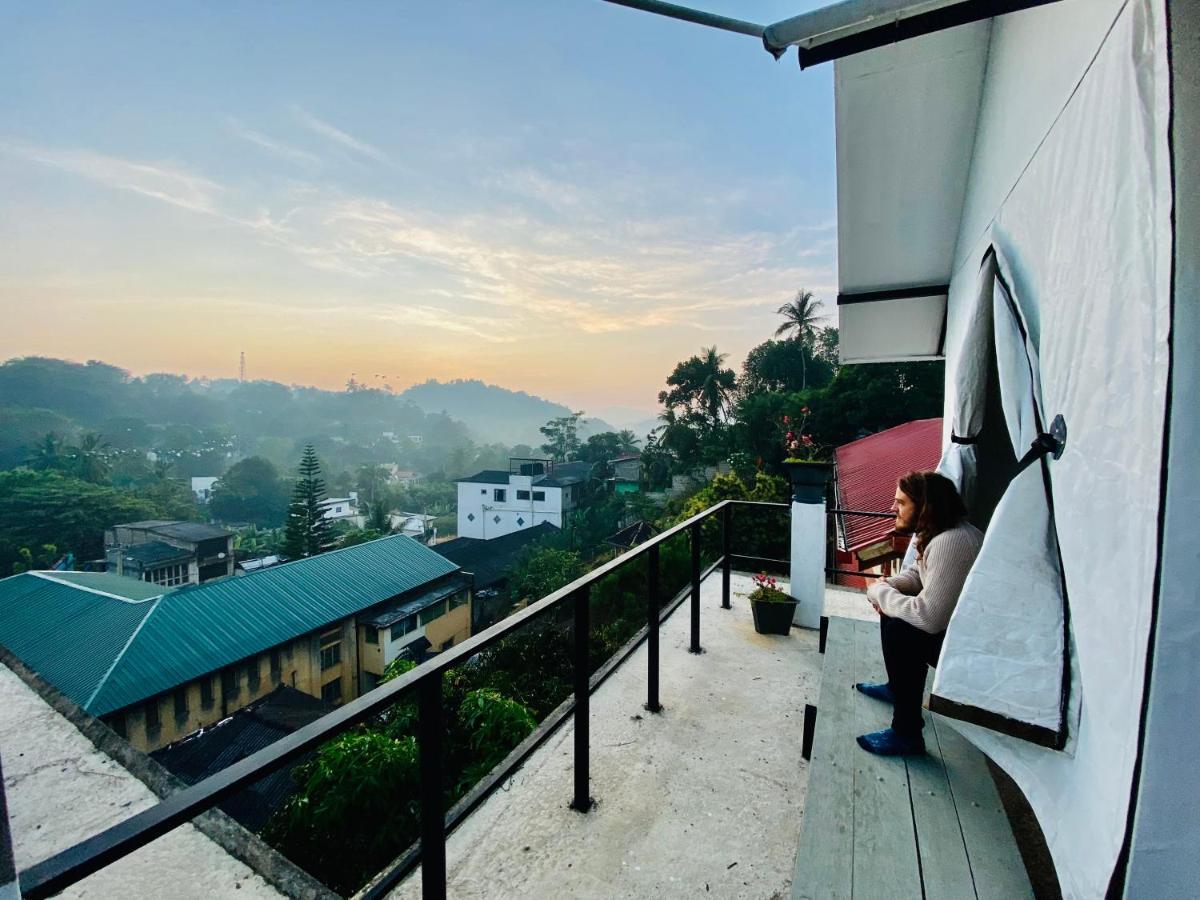 The Sky Tents Kandy Exteriör bild