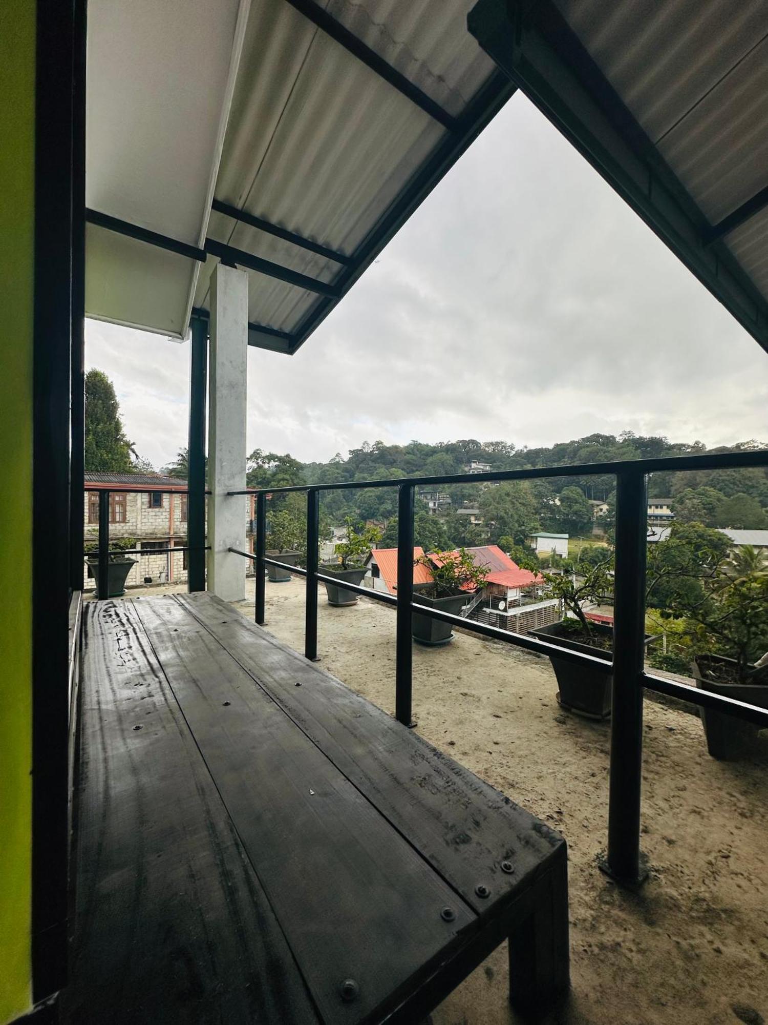 The Sky Tents Kandy Exteriör bild