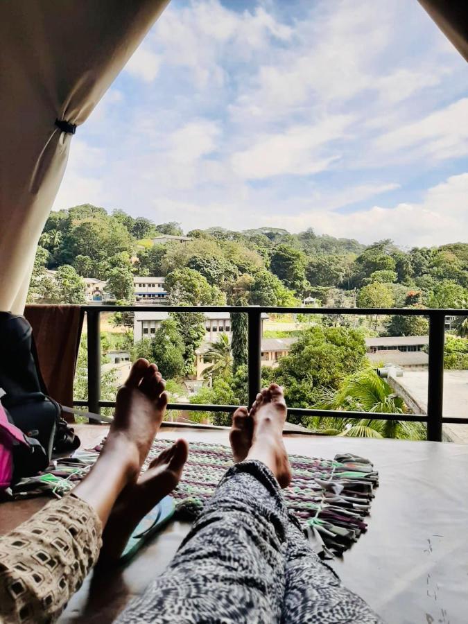 The Sky Tents Kandy Exteriör bild
